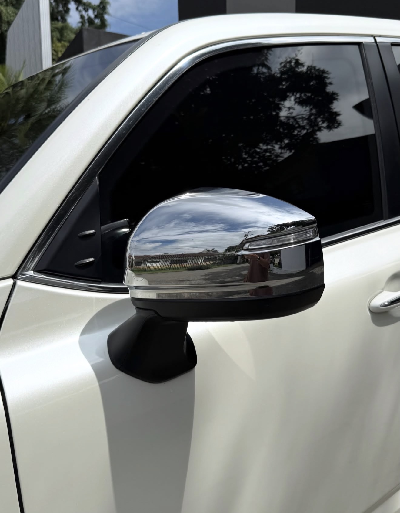 Toyota Land Cruiser LC300 - photo 7