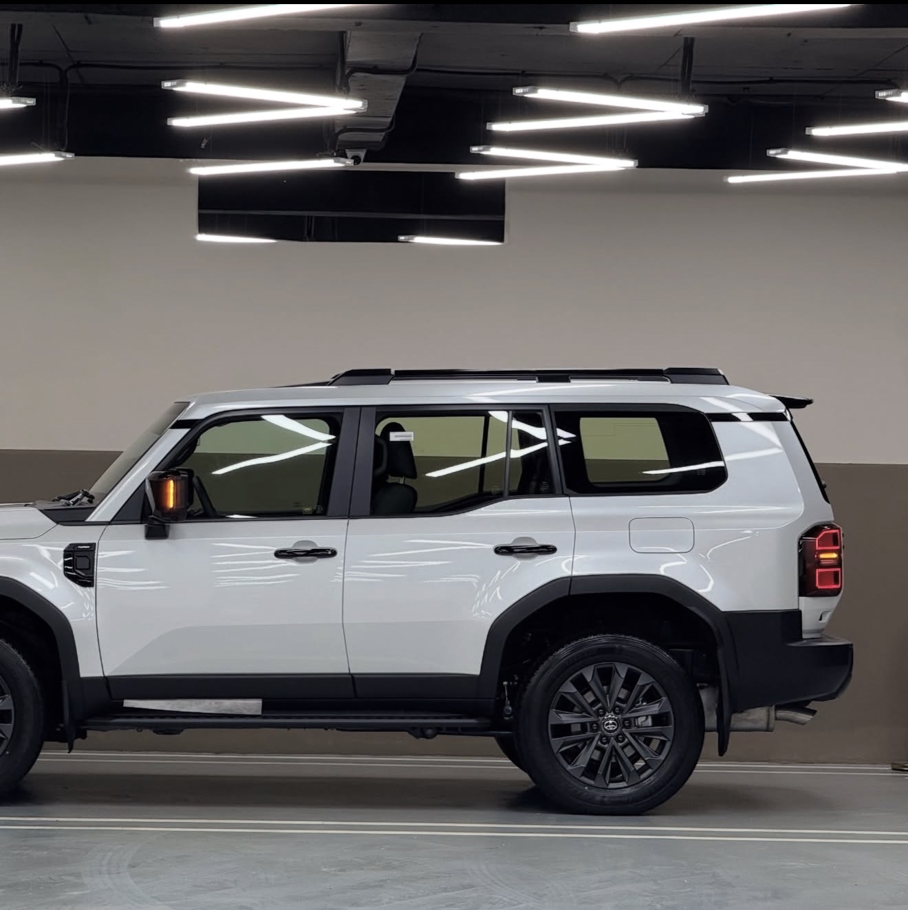 Toyota Land Cruiser Prado LC250 - photo 5