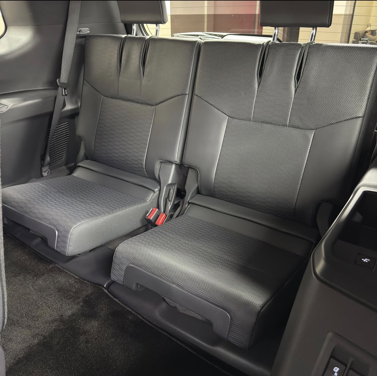 Toyota Land Cruiser Prado LC250 - photo 11