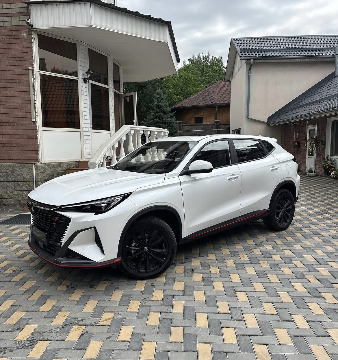 Changan X5 Plus - photo 3