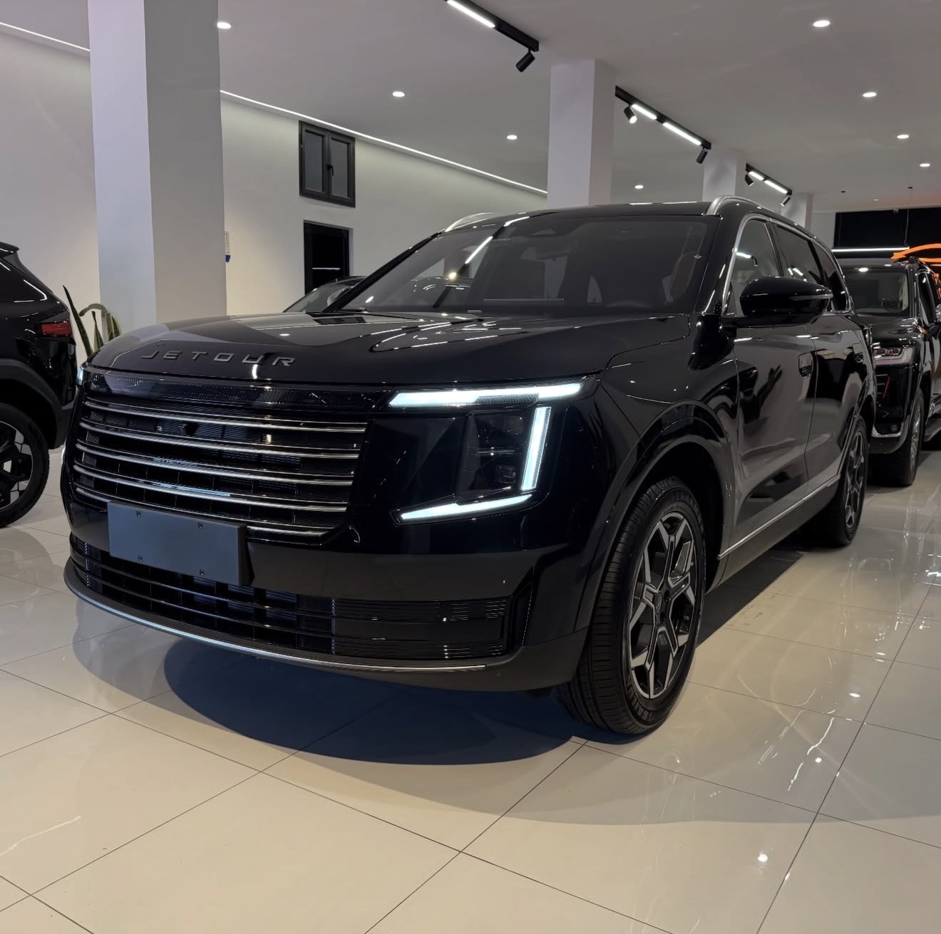 Jetour X70 L - photo 3