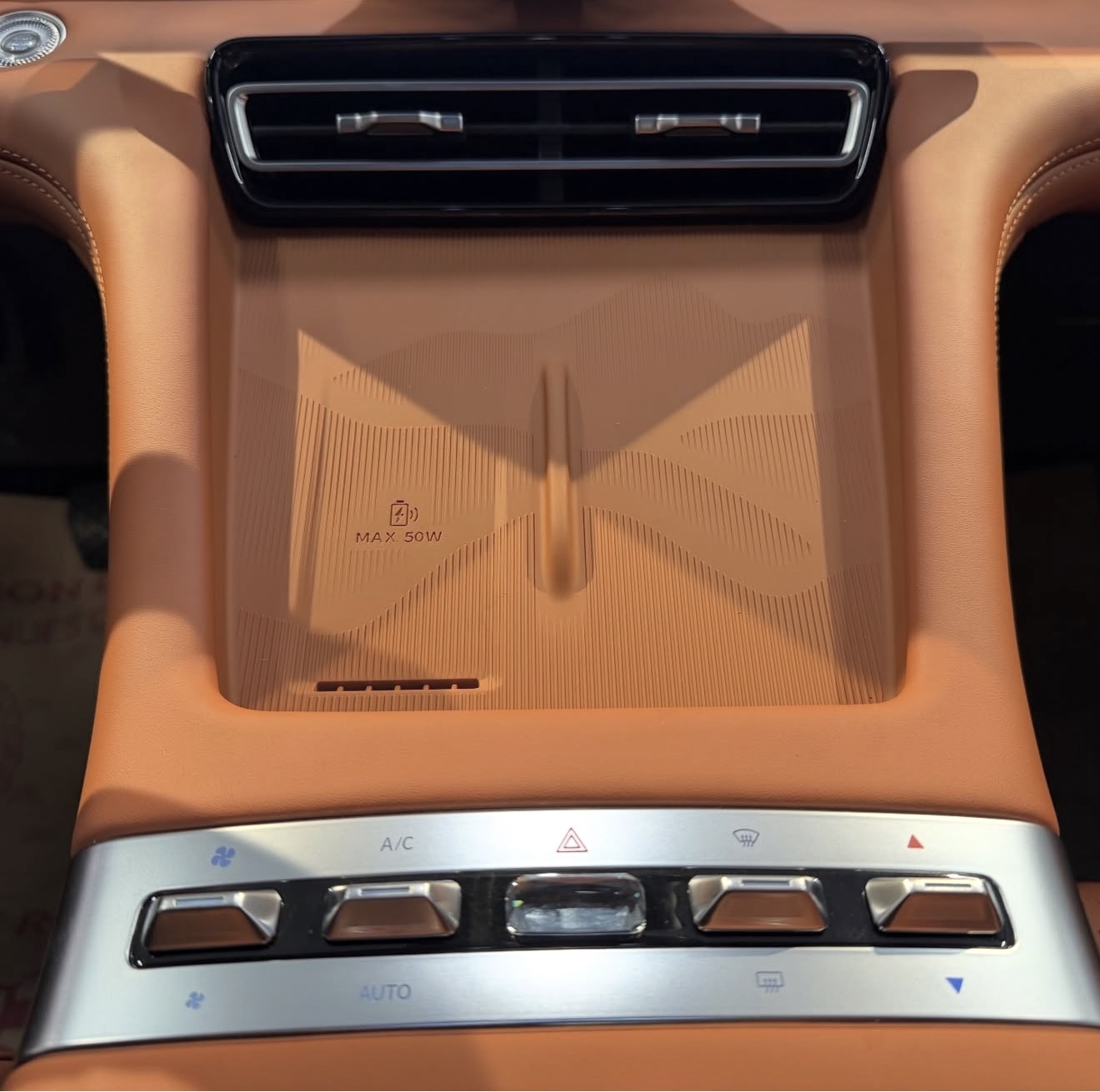 Jetour X70 L - photo 12