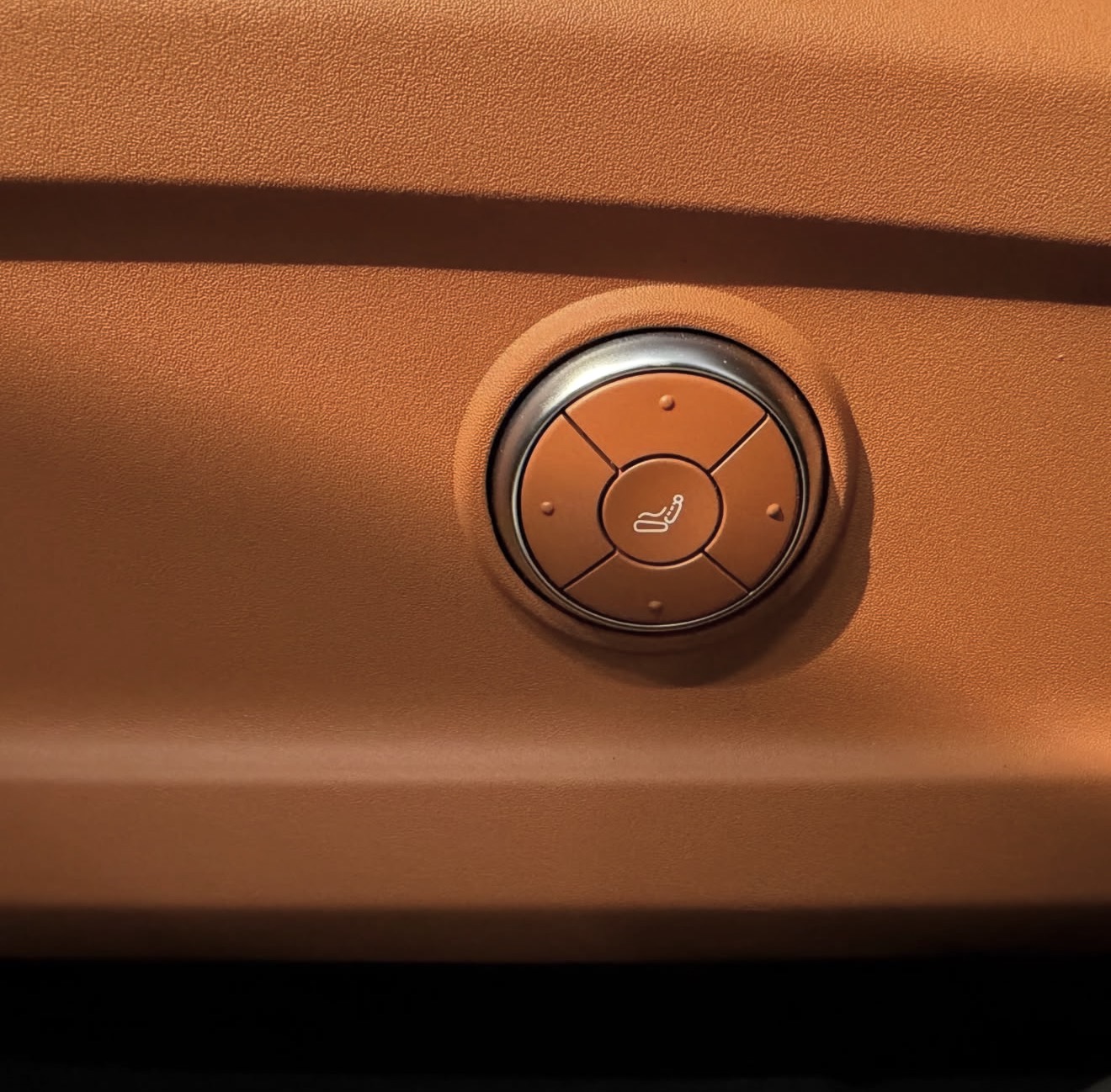Jetour X70 L - photo 16
