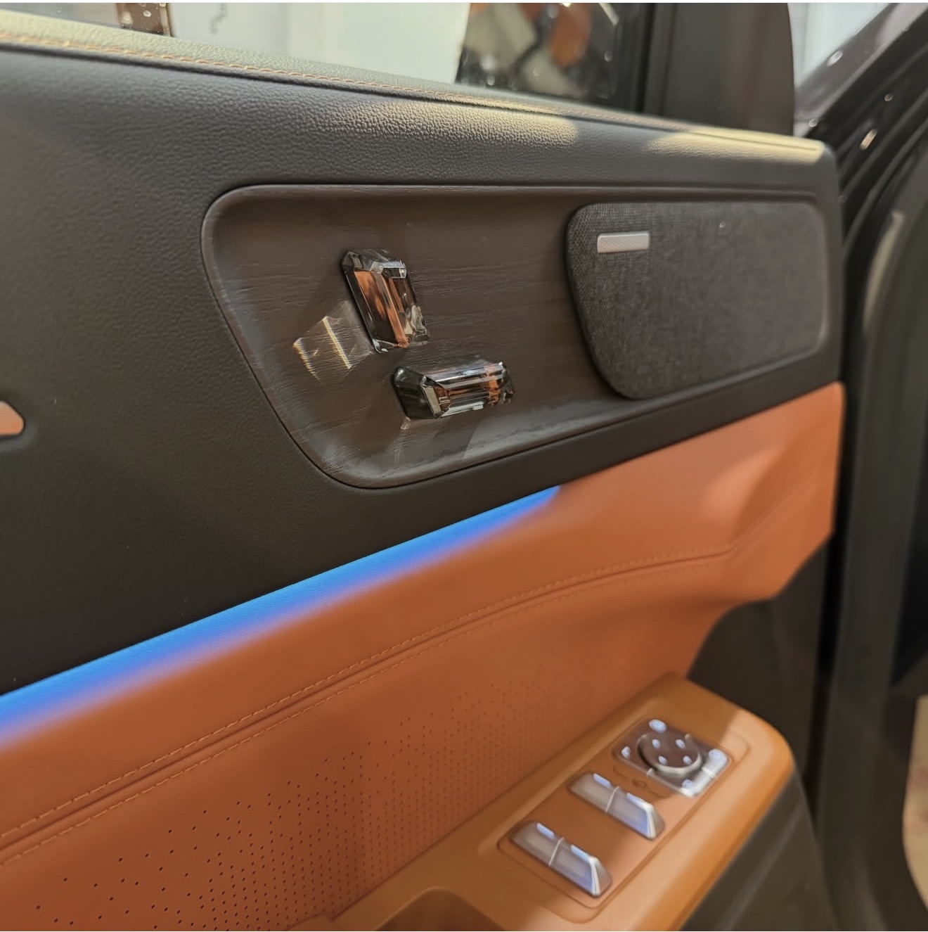 Jetour X70 L - photo 18
