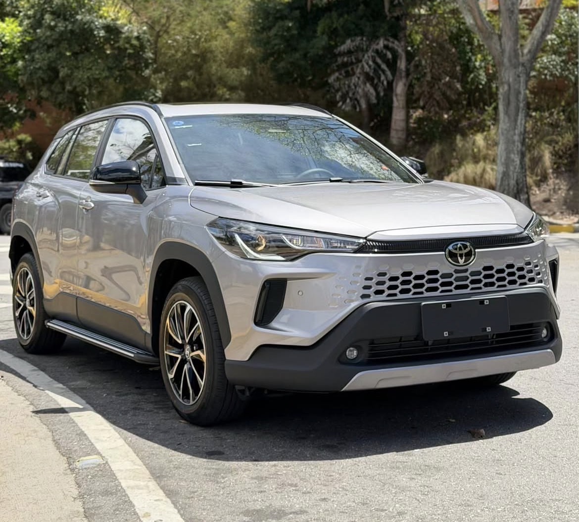 Toyota Corolla Cross - photo 2