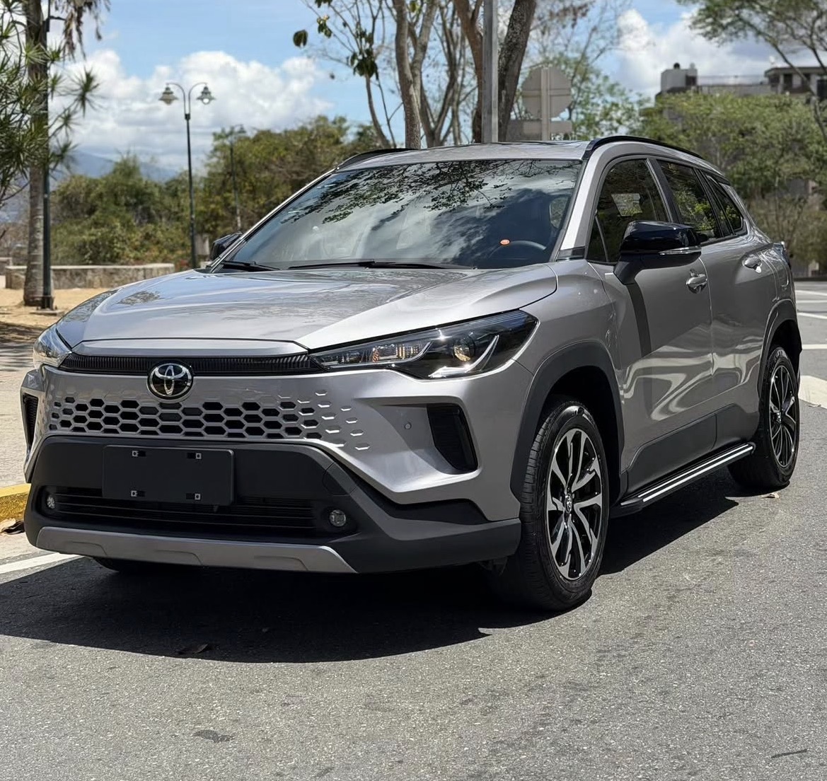 Toyota Corolla Cross - photo 3
