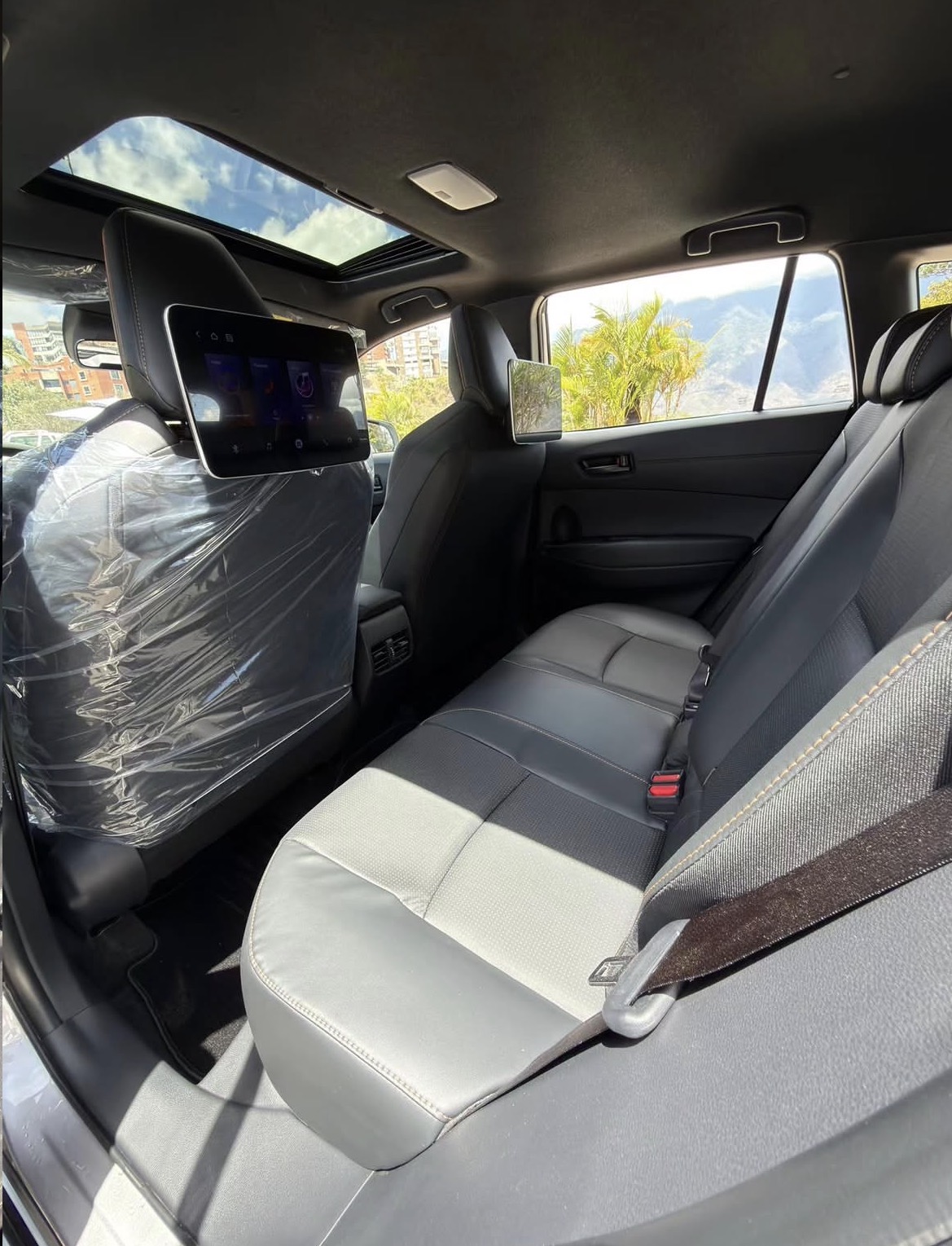 Toyota Corolla Cross - photo 8