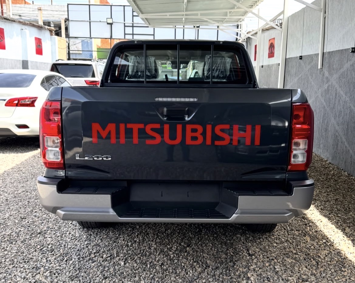 Mitsubishi L200 GLX Full Option - photo 8