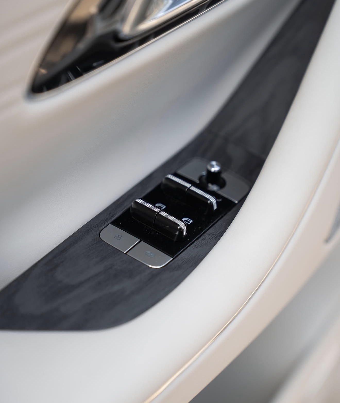 Geely Galaxy M9 - photo 15